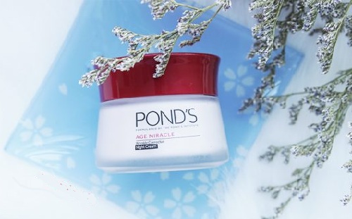 kem dưỡng da chống lão hóa pond's